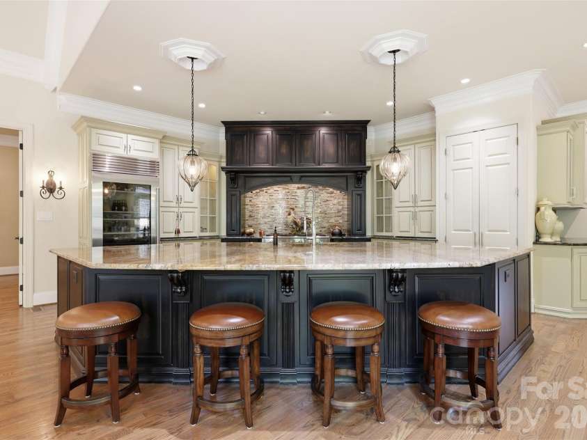 3531 Aqua Point Drive, York, SC 29745.  MLS# CAR4391405, YatesRealty ID 31614. Kitchen