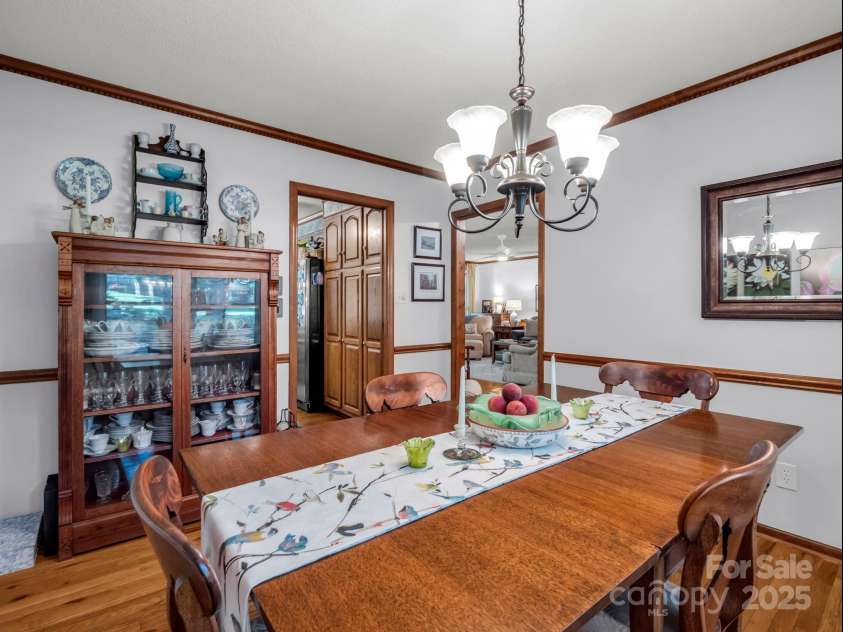 869 Hunting Avenue, Lincolnton, NC 28092.  MLS# CAR4283888, YatesRealty ID 31614. 