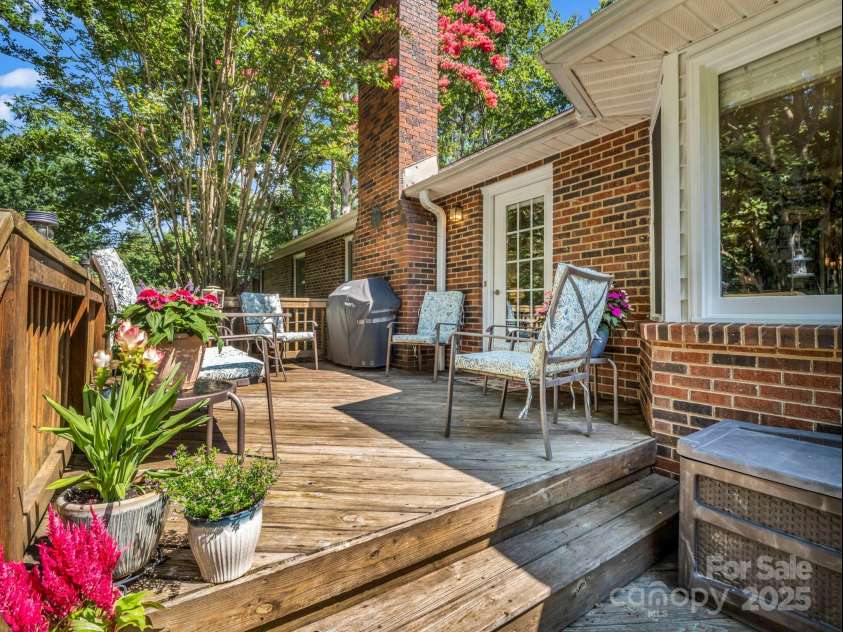 869 Hunting Avenue, Lincolnton, NC 28092.  MLS# CAR4283888, YatesRealty ID 31614. 