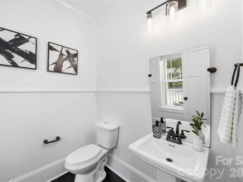1837 Umstead Street, Charlotte, NC 28205.  MLS# CAR4390720, YatesRealty ID 31615. 