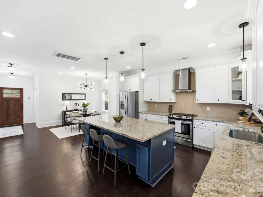 1837 Umstead Street, Charlotte, NC 28205.  MLS# CAR4390720, YatesRealty ID 31615. 