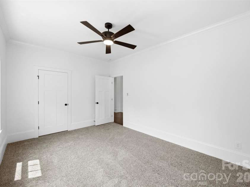 1837 Umstead Street, Charlotte, NC 28205.  MLS# CAR4390720, YatesRealty ID 31615. 