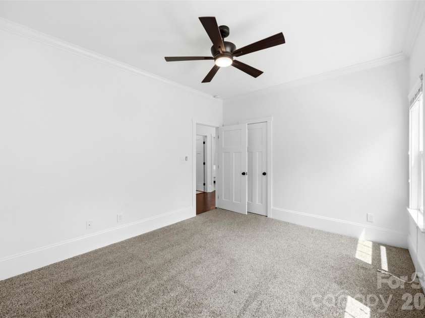 1837 Umstead Street, Charlotte, NC 28205.  MLS# CAR4390720, YatesRealty ID 31615. 