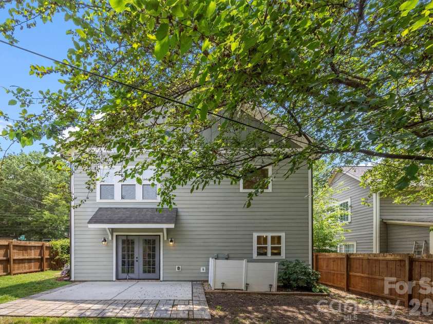 1837 Umstead Street, Charlotte, NC 28205.  MLS# CAR4390720, YatesRealty ID 31615. 