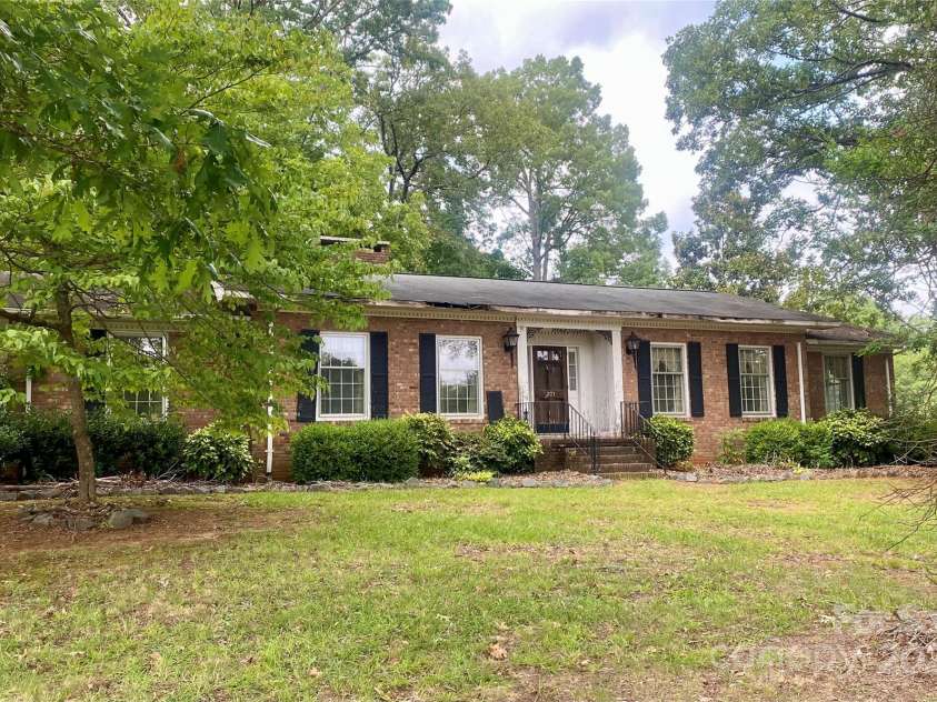 271 Hwy 24/27 Highway, Midland, NC 28107.  MLS# CAR4287313, YatesRealty ID 31616. 