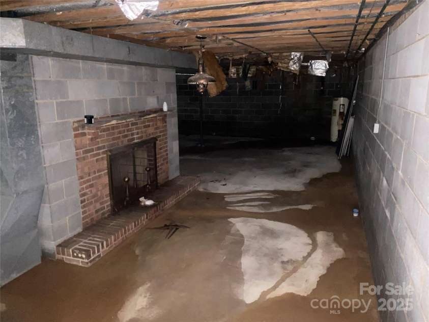 271 Hwy 24/27 Highway, Midland, NC 28107.  MLS# CAR4287313, YatesRealty ID 31616. Basement