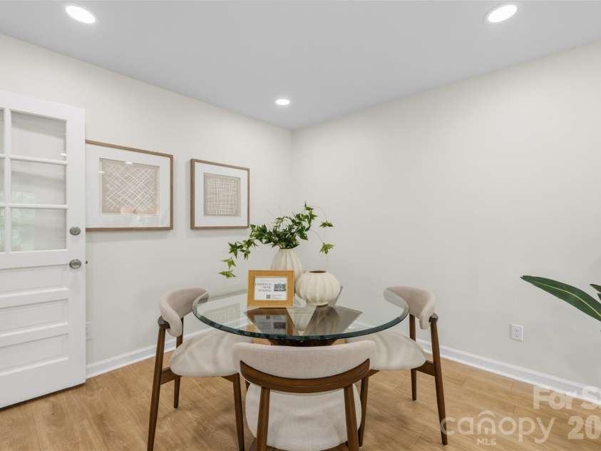 7434 Kilcullen Drive, Charlotte, NC 28270.  MLS# CAR4392099, YatesRealty ID 31618. 