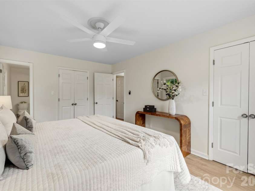 7434 Kilcullen Drive, Charlotte, NC 28270.  MLS# CAR4392099, YatesRealty ID 31618. 