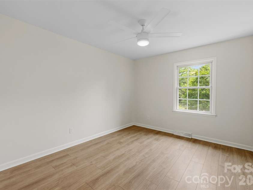 7434 Kilcullen Drive, Charlotte, NC 28270.  MLS# CAR4392099, YatesRealty ID 31618. 