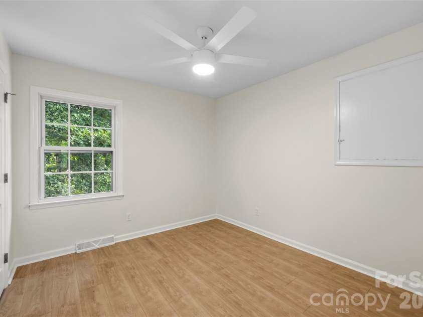 7434 Kilcullen Drive, Charlotte, NC 28270.  MLS# CAR4392099, YatesRealty ID 31618. 