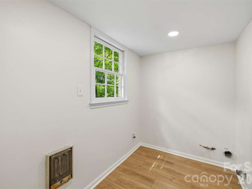 7434 Kilcullen Drive, Charlotte, NC 28270.  MLS# CAR4392099, YatesRealty ID 31618. 