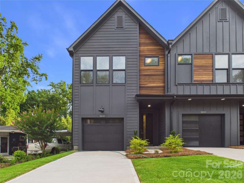 2637 Ravencroft Drive, Charlotte, NC 28208.  MLS# CAR4389891, YatesRealty ID 31619. 