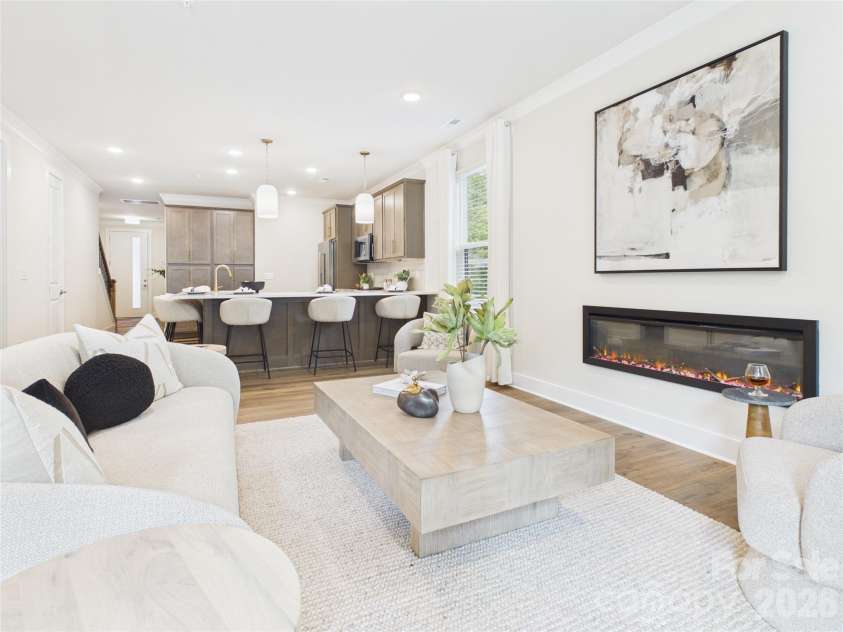 2637 Ravencroft Drive, Charlotte, NC 28208.  MLS# CAR4389891, YatesRealty ID 31619. 