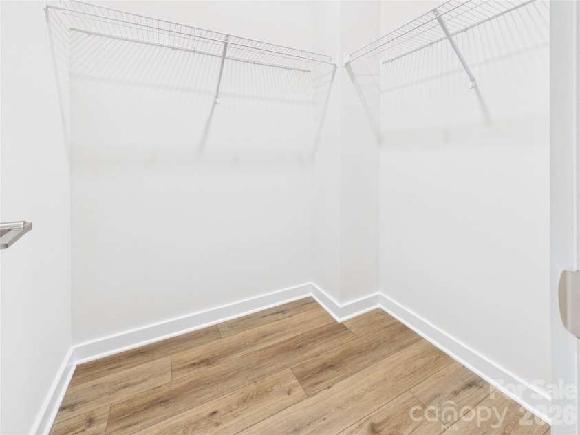 2637 Ravencroft Drive, Charlotte, NC 28208.  MLS# CAR4389891, YatesRealty ID 31619. 