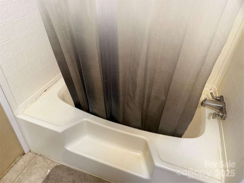 223 Green Acres Road, Mooresboro, NC 28114.  MLS# CAR4307472, YatesRealty ID 3162. 