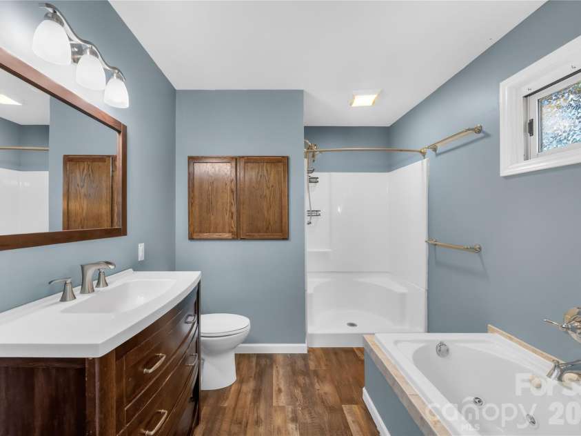 181 Sigmon Road, Statesville, NC 28677.  MLS# CAR4384654, YatesRealty ID 31620. 