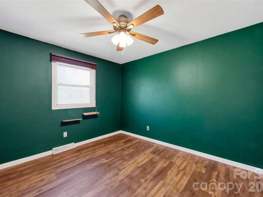 181 Sigmon Road, Statesville, NC 28677.  MLS# CAR4384654, YatesRealty ID 31620. 