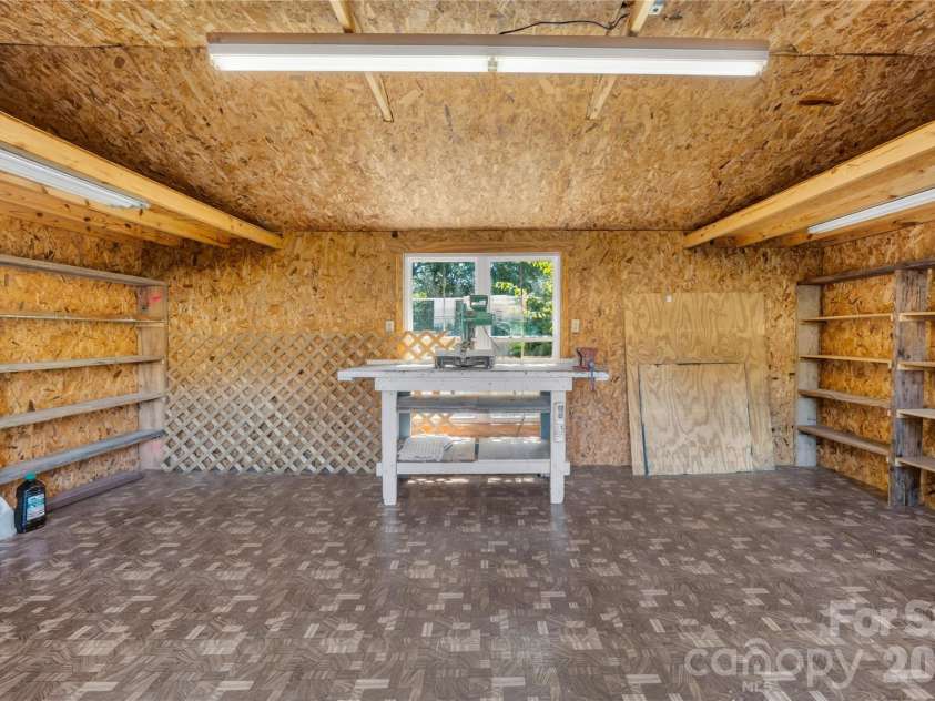 181 Sigmon Road, Statesville, NC 28677.  MLS# CAR4384654, YatesRealty ID 31620. 