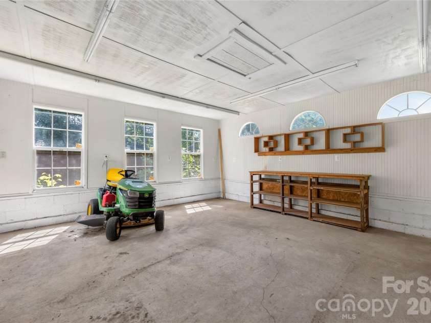 181 Sigmon Road, Statesville, NC 28677.  MLS# CAR4384654, YatesRealty ID 31620. 