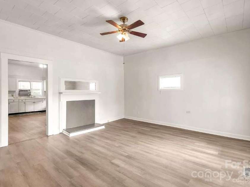 103 Fairview Street, Clover, SC 29710.  MLS# CAR4283256, YatesRealty ID 31621. Living Room