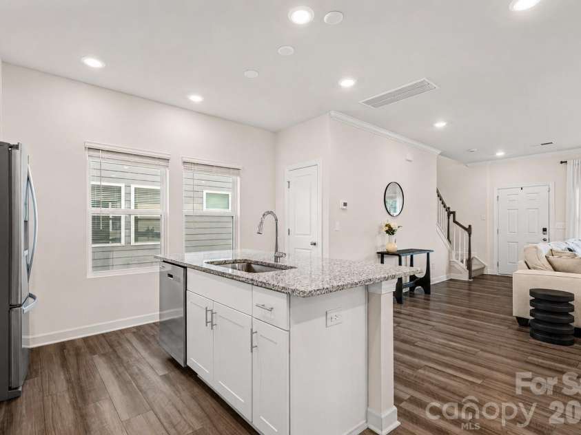 605 Cedar Knoll Circle, Pineville, NC 28134.  MLS# CAR4389219, YatesRealty ID 31621. 