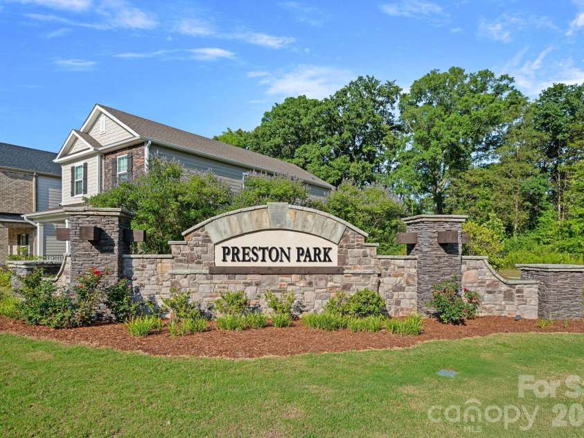 605 Cedar Knoll Circle, Pineville, NC 28134.  MLS# CAR4389219, YatesRealty ID 31621. 