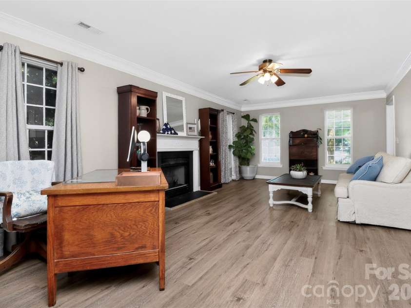 11007 Secotan Lane, Matthews, NC 28105.  MLS# CAR4393288, YatesRealty ID 31622. 