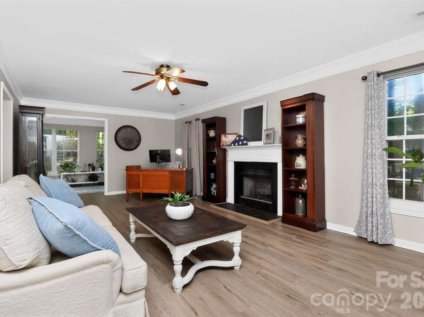 11007 Secotan Lane, Matthews, NC 28105.  MLS# CAR4393288, YatesRealty ID 31622. 