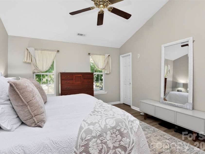 11007 Secotan Lane, Matthews, NC 28105.  MLS# CAR4393288, YatesRealty ID 31622. 