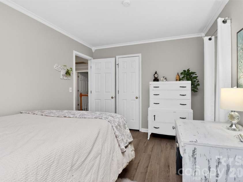 11007 Secotan Lane, Matthews, NC 28105.  MLS# CAR4393288, YatesRealty ID 31622. 