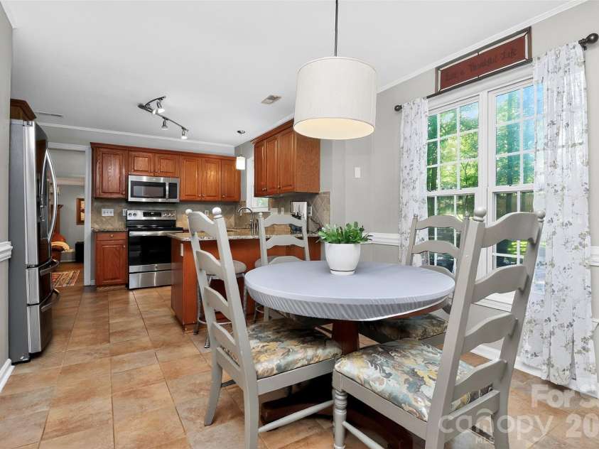 11007 Secotan Lane, Matthews, NC 28105.  MLS# CAR4393288, YatesRealty ID 31622. 