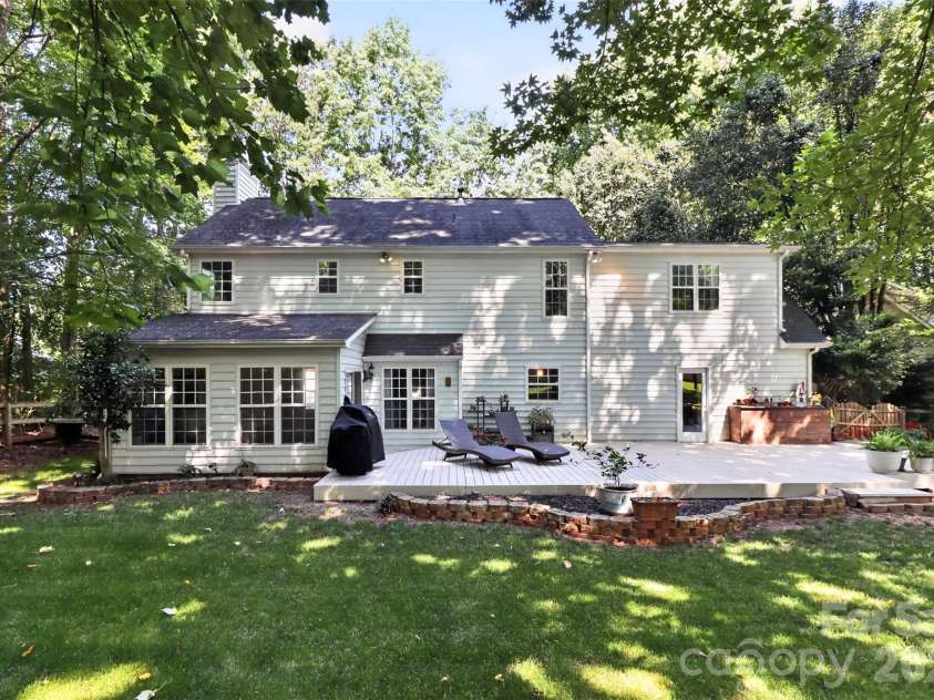 11007 Secotan Lane, Matthews, NC 28105.  MLS# CAR4393288, YatesRealty ID 31622. 