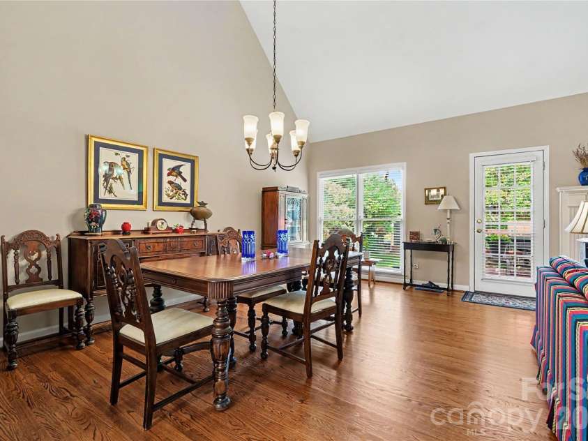 5112 Tedorill Lane, Charlotte, NC 28226.  MLS# CAR4391270, YatesRealty ID 31623. 
