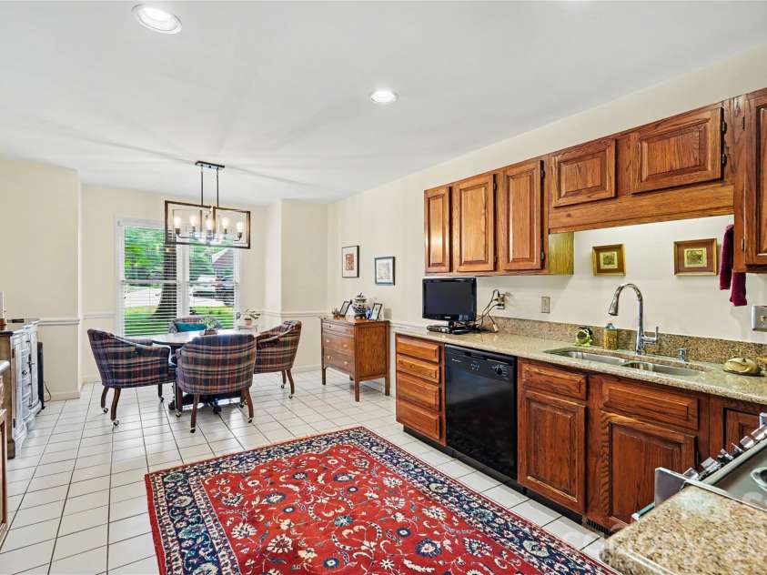 5112 Tedorill Lane, Charlotte, NC 28226.  MLS# CAR4391270, YatesRealty ID 31623. 