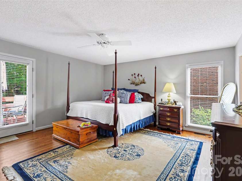 5112 Tedorill Lane, Charlotte, NC 28226.  MLS# CAR4391270, YatesRealty ID 31623. 