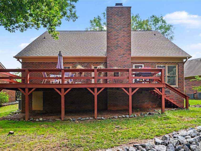 5112 Tedorill Lane, Charlotte, NC 28226.  MLS# CAR4391270, YatesRealty ID 31623. 