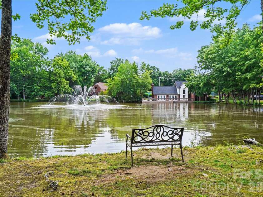 5112 Tedorill Lane, Charlotte, NC 28226.  MLS# CAR4391270, YatesRealty ID 31623. 