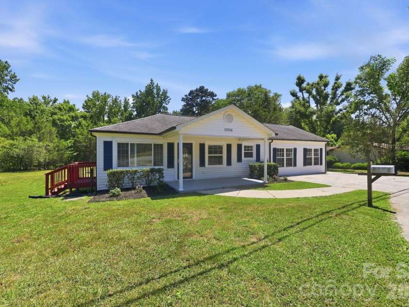 2964 Lane Street, Kannapolis, NC 28083.  MLS# CAR4394335, YatesRealty ID 31624. Expanded Driveway