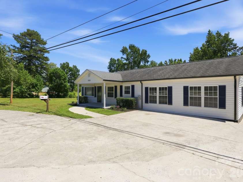 2964 Lane Street, Kannapolis, NC 28083.  MLS# CAR4394335, YatesRealty ID 31624. Expanded Driveway