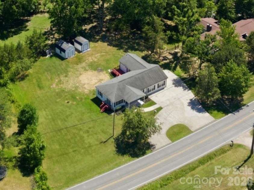 2964 Lane Street, Kannapolis, NC 28083.  MLS# CAR4394335, YatesRealty ID 31624. Two lots & Half Moon Driveway