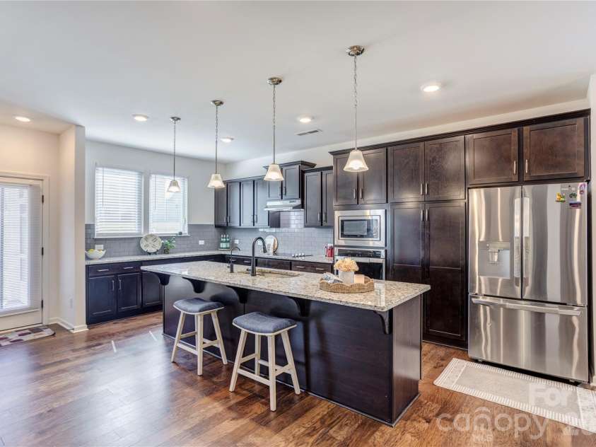 6319 Clarisse Drive, Concord, NC 28025.  MLS# CAR4393994, YatesRealty ID 31625. Large chef's kitchem