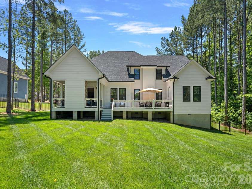 156 Crooked Branch Way, Troutman, NC 28166.  MLS# CAR4393764, YatesRealty ID 31626. 