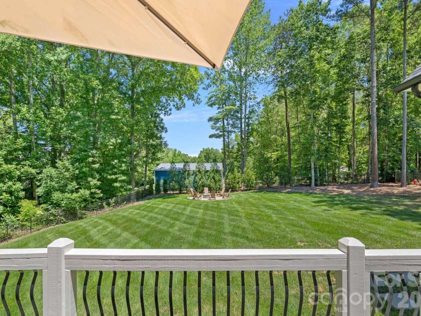 156 Crooked Branch Way, Troutman, NC 28166.  MLS# CAR4393764, YatesRealty ID 31626. 