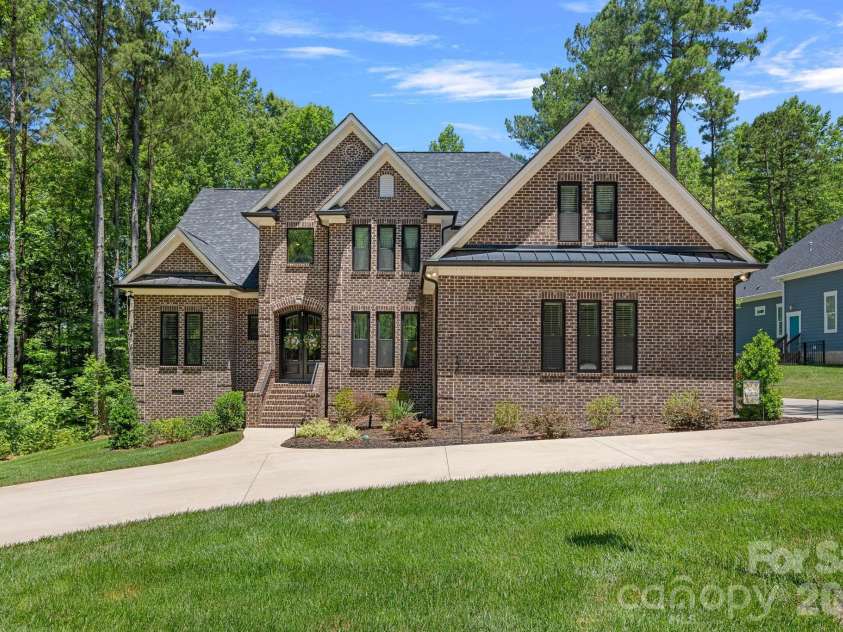 156 Crooked Branch Way, Troutman, NC 28166.  MLS# CAR4393764, YatesRealty ID 31626. 