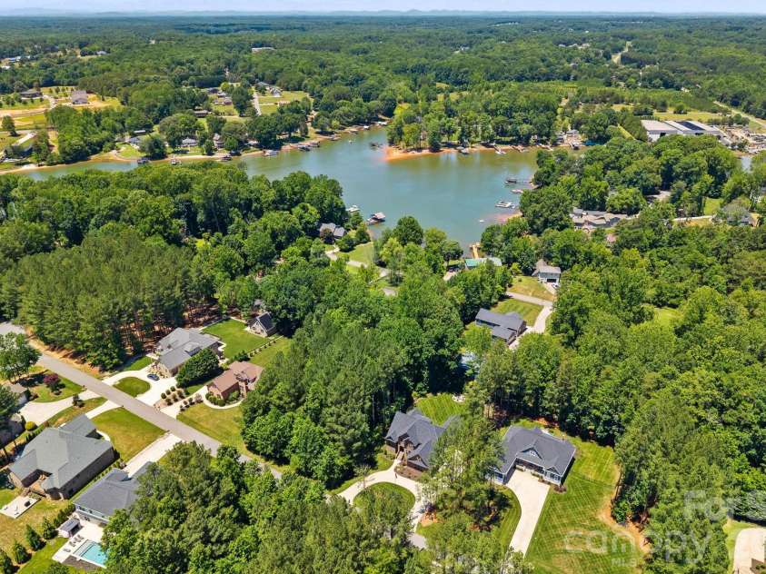 156 Crooked Branch Way, Troutman, NC 28166.  MLS# CAR4393764, YatesRealty ID 31626. 