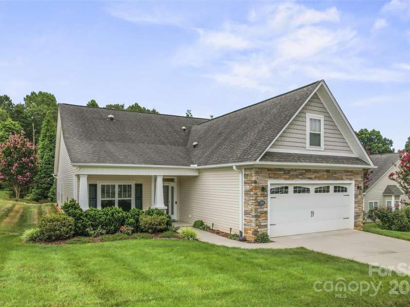 509 Garner Drive, Salisbury, NC 28146.  MLS# CAR4287549, YatesRealty ID 31626. 