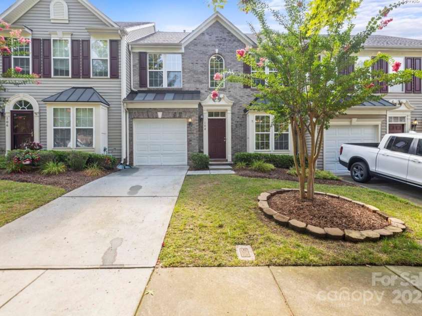 104 Arcadian Way, Mooresville, NC 28117.  MLS# CAR4288099, YatesRealty ID 31627. Brick Front