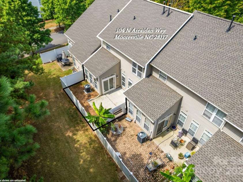 104 Arcadian Way, Mooresville, NC 28117.  MLS# CAR4288099, YatesRealty ID 31627. Fully fenced back yard
