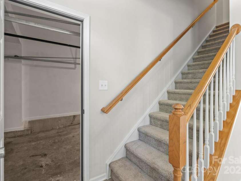 104 Arcadian Way, Mooresville, NC 28117.  MLS# CAR4288099, YatesRealty ID 31627. Garage entry thoughtfully placed off of the entrance