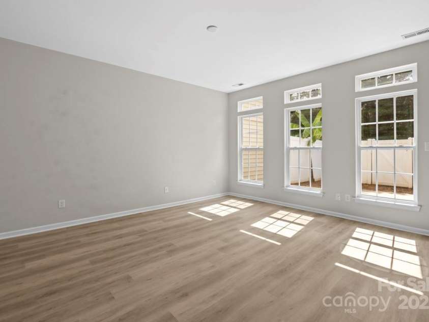 104 Arcadian Way, Mooresville, NC 28117.  MLS# CAR4288099, YatesRealty ID 31627. Large sunroom/flex space
